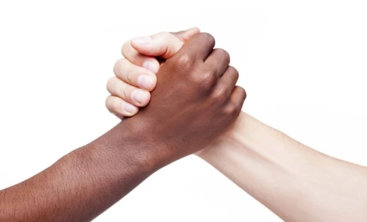 Vzťahy majority a minorít – príležitosť, prekážka aj výzva