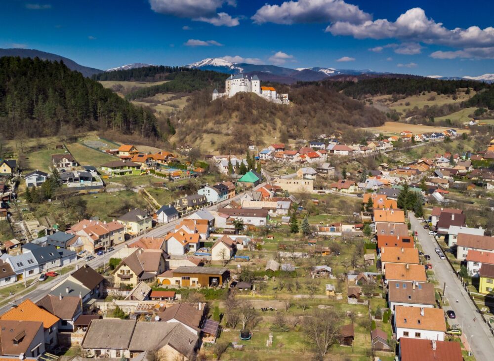 Slovenská Ľupča: dvojaký svet